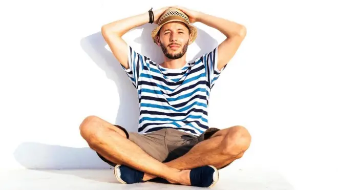 شرطة مدينة كركوك العراقية تلاحق مرتدي البرمودا