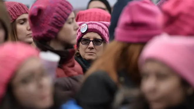 Демонстрантки на женском марше