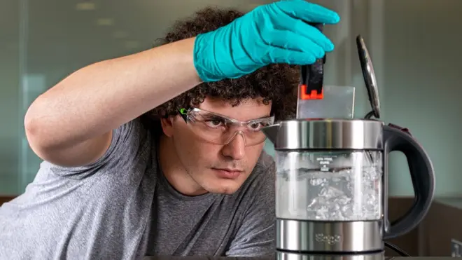 Verilerin işlendiği cam, kaynar suda bile hasar görmüyor