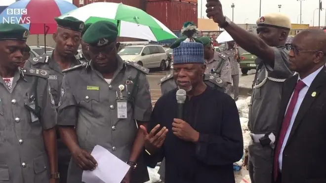 Nigeria Customs seize guns for border