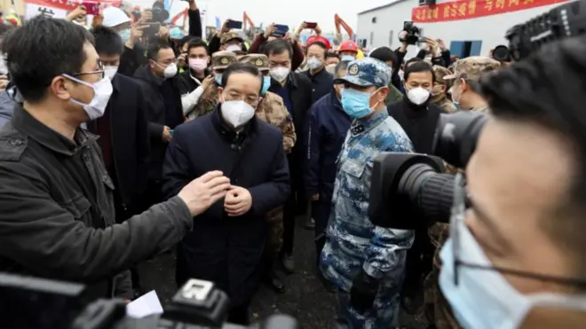 Вирусни юқтирганлар сони ошиши остидан расмийлар босим остида қолди