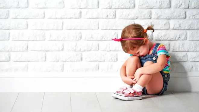 Quizás era difícil creer que hubiera padres que le pudieran hacer tanto daño a sus hijos...