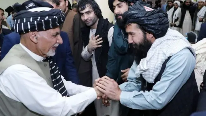 ولسمشر غني نژدې دوې مياشتې وړاندې په کوچني اختر کې هم د ۹۰۰ طالب بنديانو د خوشي کېدو حکم کړی