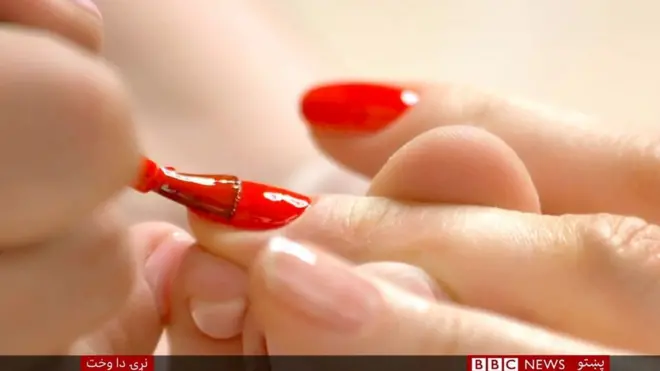 د نوکانو رنګ