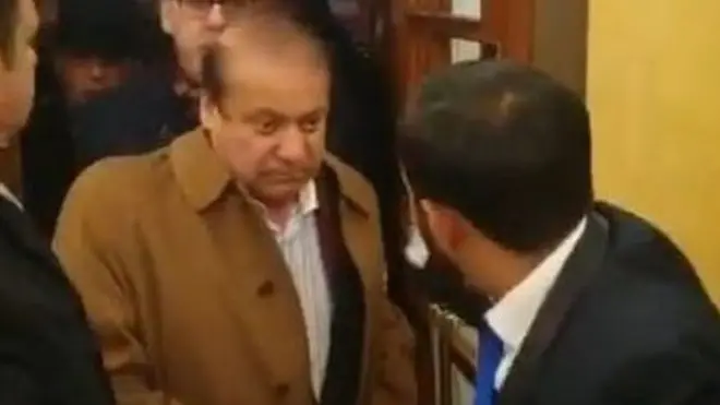 ’پنجاب حکومت کی رپورٹ کے مطابق نواز شریف کا کسی ہسپتال میں علاج نہیں چل رہا اور وہ پاکستان کا سفر کرنے کے قابل ہیں‘