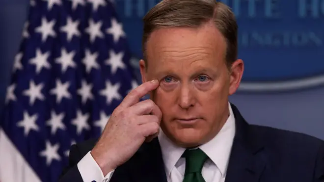 Sekretaris Pers Gedung Putih, Sean Spicer, mengatakan GCHQ telah menyadap Presiden AS Donald Trump.