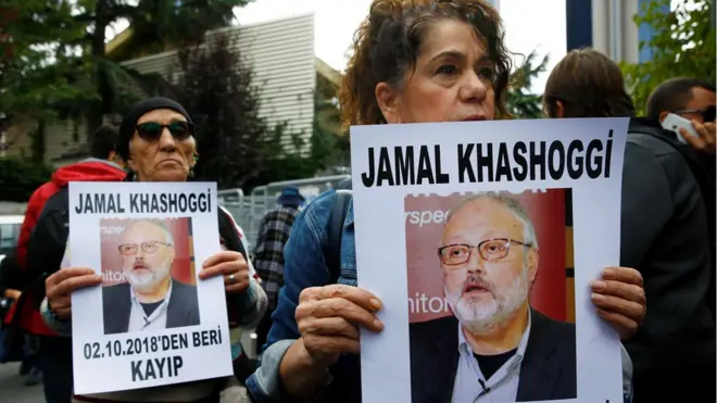 متظاهرون أمام القنصلية السعودية في إسطنبول يطالبون بالكشف عن مصير خاشقجي