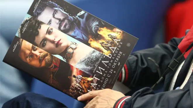 Некоторые регионы не согласны с Минкультом, и фильм показывать не будут