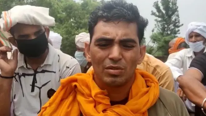 शामली में पलायन को मजबूर लोग