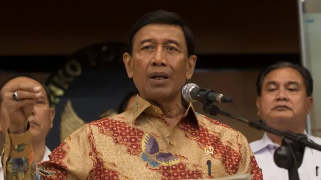 Wiranto menyebut 'ada komunikasi yang belum tuntas' antara Panglima TNI dan institusi terkait lain.
