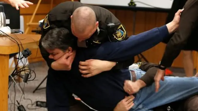 Baba Margraves'e güvenlik güçlerini müdahale etti.