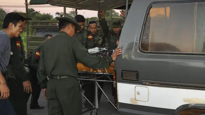 လုံခြုံရေး တပ်ဖွဲ့ဝင်တွေ နဲ့ အရပ်သားတွေ ထိခိုက် သေဆုံး