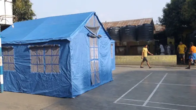 सुनसरीस्थित झुम्का कारागार परिसरमा बनाइएको क्वारन्टीन