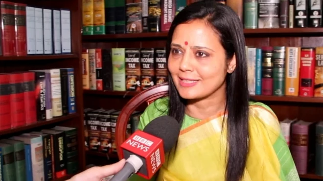 महुआ मोइत्रा