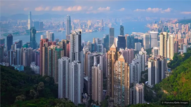 香港的夏天以湿热著称。