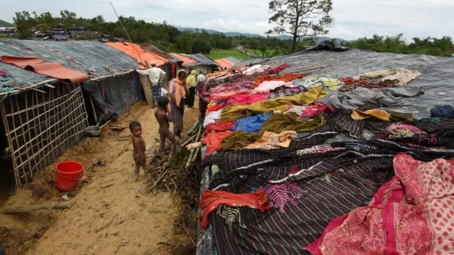 ကလေးသူငယ်တွေ မိဘဆွေမျိုး မပါရှိပဲ ရောက်ရှိ လာ