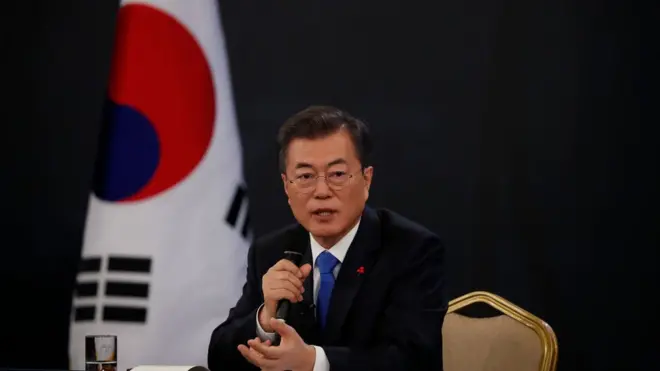 신년기자회견 중인 문재인 대통령