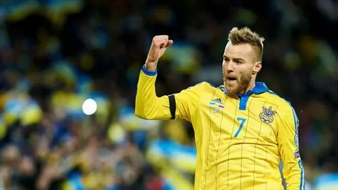 Один з лідерів збірної України за тиждень до матчу перейшов з київського "Динамо" до німецької "Борусії"