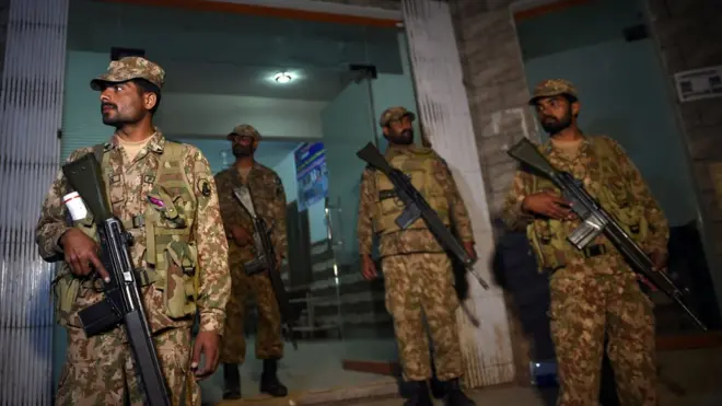 Пакистанские силовики провели рейды в двух провинциях страны