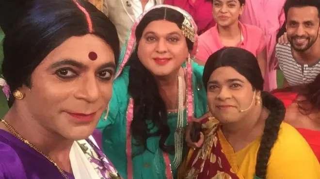 کپل شرما کے کامیڈی شو میں تین مرد عورتوں کا کردار نبھاتے ہیں