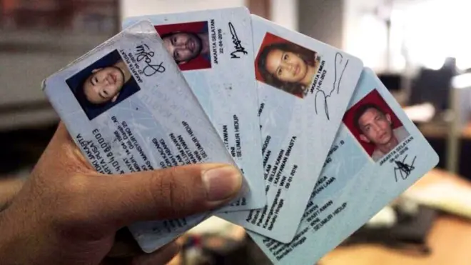 Korupsi terkait pengadaan KTP elektronik atau e-KTP mencapai triliunan dan dianggap salah satu yang terbesar di Indonesia,sebesar Rp5,9 triliun.