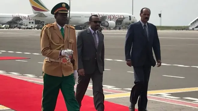 Prezida wa Eritrea Isaias Afwerki ariko aragendera Ethiopia ubwa mbere kuva bitanye mu mitwe bipfa urubibe mu 1998.