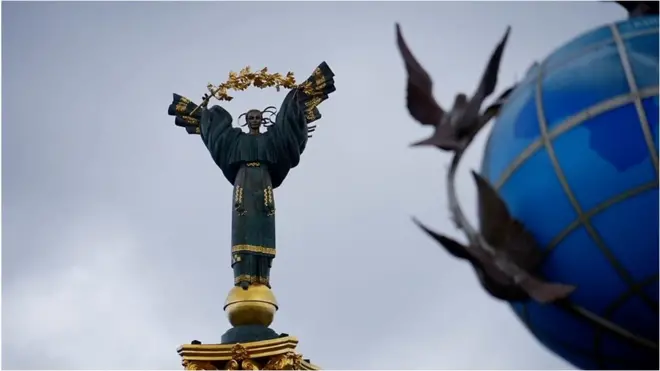 Україна отримала статус кандидата в ЄС