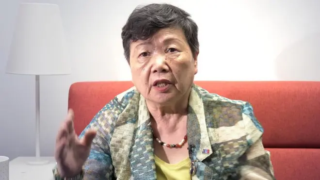 17살 고등학교 3학년 때 북송선을 타고 북한으로 간 카와사키 에이코 씨. 지난 2003년 탈북해 44년만에 일본으로 돌아왔지만, 이제는 북에 남은 가족들 걱정에 잠을 이루지 못한다.