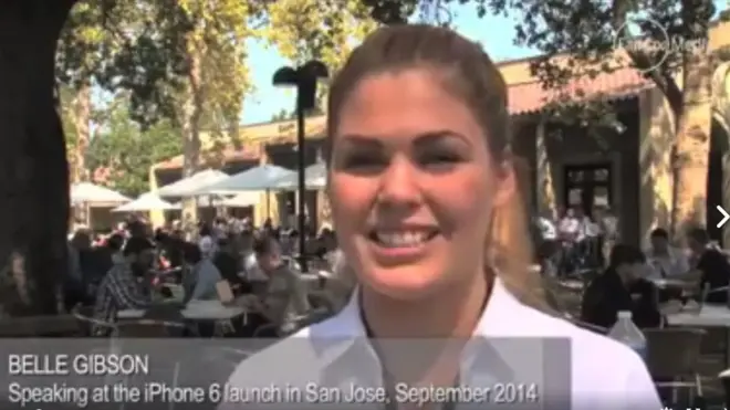 Belle Gibson avait publié en 2013 un ouvrage de cuisine à succès et une application pour Smartphones après être parvenue à la célébrité grâce au récit de sa prétendue lutte victorieuse contre son cancer du cerveau.