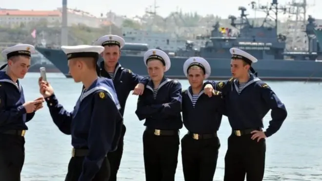 Informasi tentang lokasi secara otomatis juga bisa memperlihatkan pengerahan unit militer di satu tempat