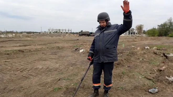 До виявлення мін залучають працівників Державної служби з надзвичайних ситуацій
