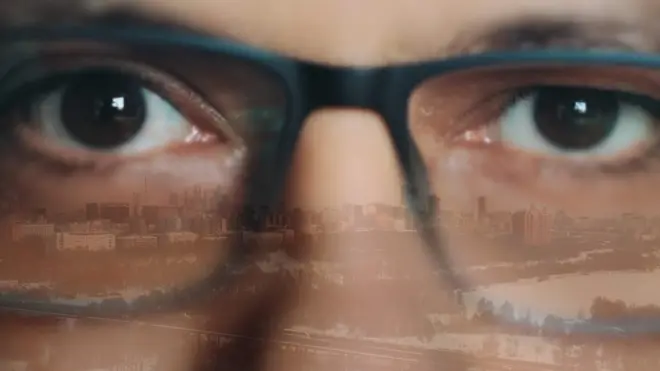 بي بي سي تكشف حقيقة أطباء يبيعون آمالاً كاذبة لأشخاص يواجهون خطر العمى