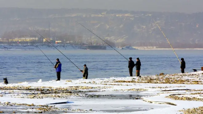 Rusya'nın güneydoğusunda Angara Nehri kenarında bulunan Irkutsk'un nüfusu 1,1 milyon