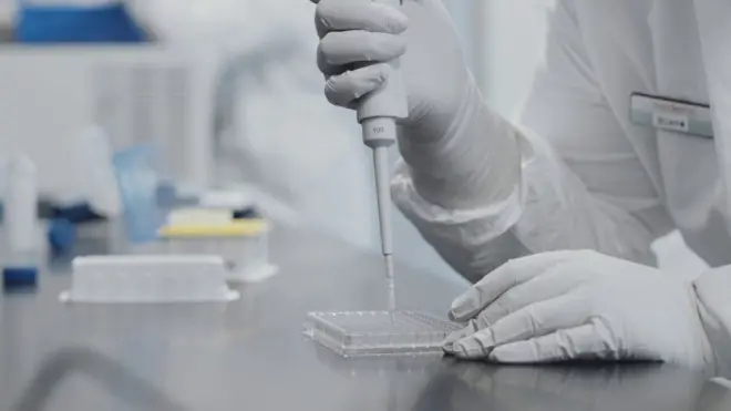 تصنيع لقاح موديرنا