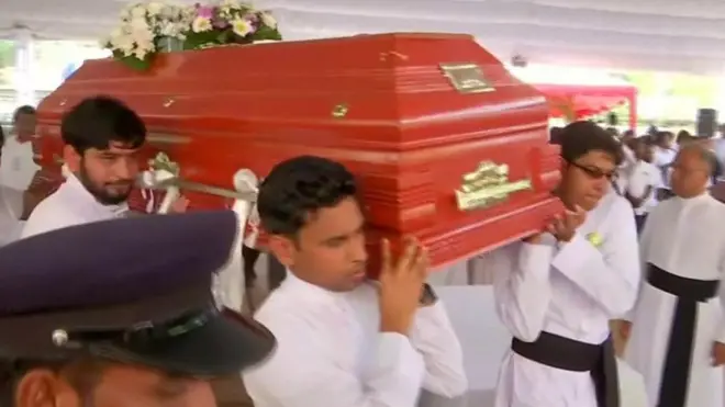 Au lendemain de la série d’attentats, le Sri Lanka se recueille