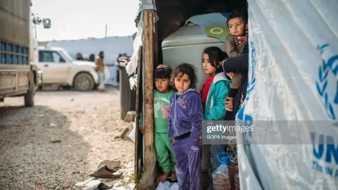 يقدر لبنان عدد اللاجئين السوريين المتواجدين على أراضيه بقرابة 1.5 مليون لاجئ