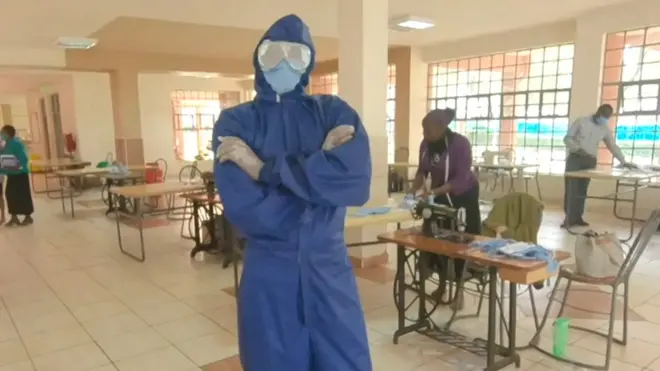 Cloth wey fit protect healthcare workers like dis one follow for wetin Africa students don produce to fight coronavirus
