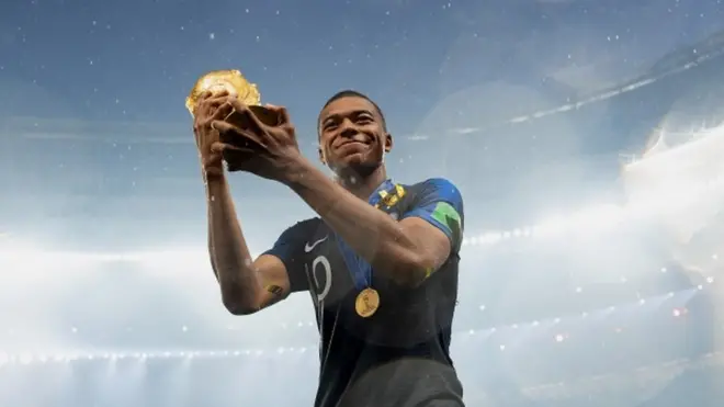 Secara keseluruhan, Mbappe mengoleksi empat gol di Rusia.