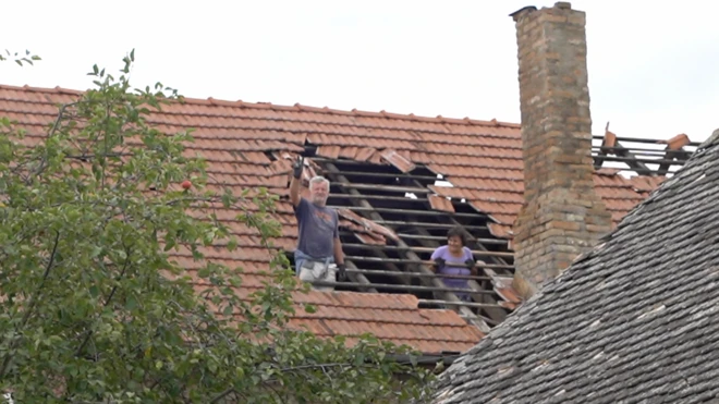 „Odsečeni od sveta”: Posledice oluje u vojvođanskim selima Mladenovo i Obrovac