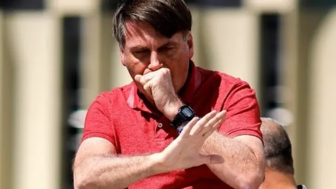 Bolsonaro participó en varios mítines antes de contagiarse sin usar mascarilla.