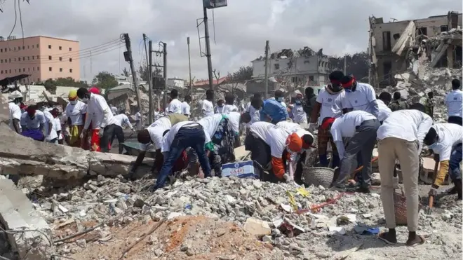 Rescue work still dey go on and di number of those wey die fit continue to climb