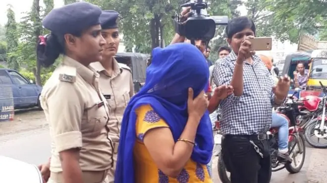 संस्था के सचिव चिरंतन कुमार और कोषाध्यक्ष मनीषा दयाल को पुलिस ने गिरफ़्तार कर लिया है