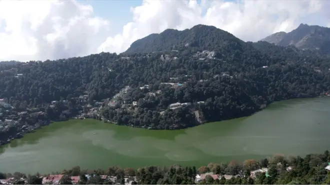 नैनीताल झील