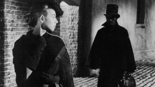 Escena de la película "Jack The Ripper", 1959