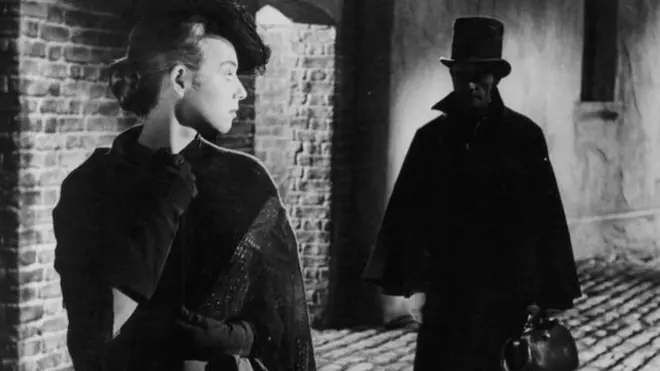 Escena de la película "Jack The Ripper", 1959