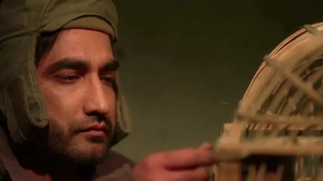 د یوسف په نامه د یوه میین ځوان کیسه په دغه فلم کې را اخیستل شوې