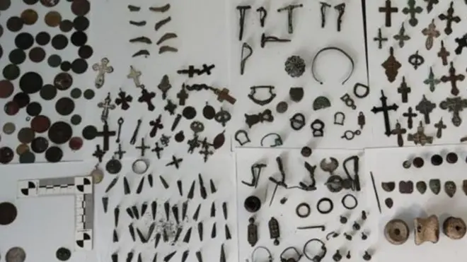 З України намагались вивезти унікальні прикраси, яким 3 тисячі років