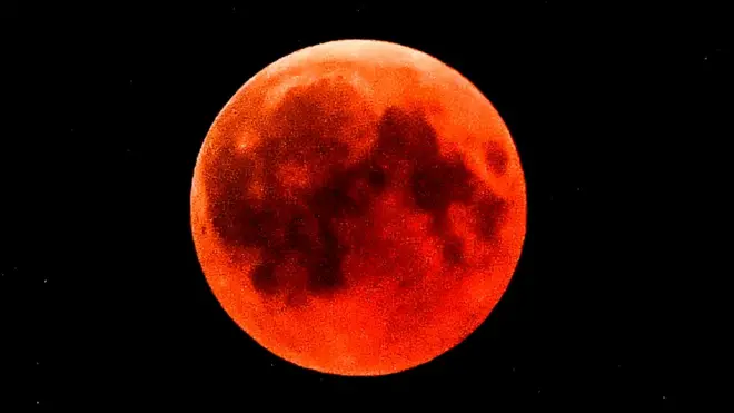 चंद्र ग्रहण, पूर्ण चंद्र ग्रहण