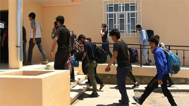 طالبان وايي، له راستنېدونکو کډوالو سره مرستې کوي. ارشیف تصویر