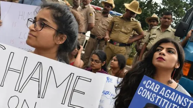 પ્રતીકાત્મક તસવીર